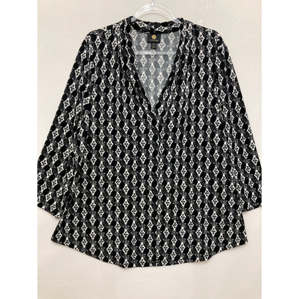 JM Collection Blouse Size XXL Black White Geometric Floral V-Neck Stretch Comfy